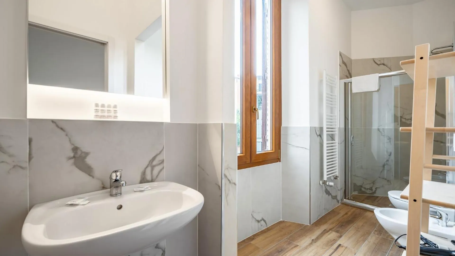 Casa Di Ebe - Campo Di Marte Flat With Balcony Apartment Florence 0*,  Italy